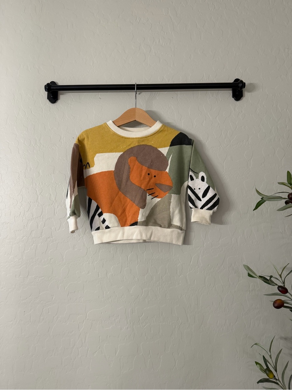 Zara Zoo Animals Crewneck Sweatshirt